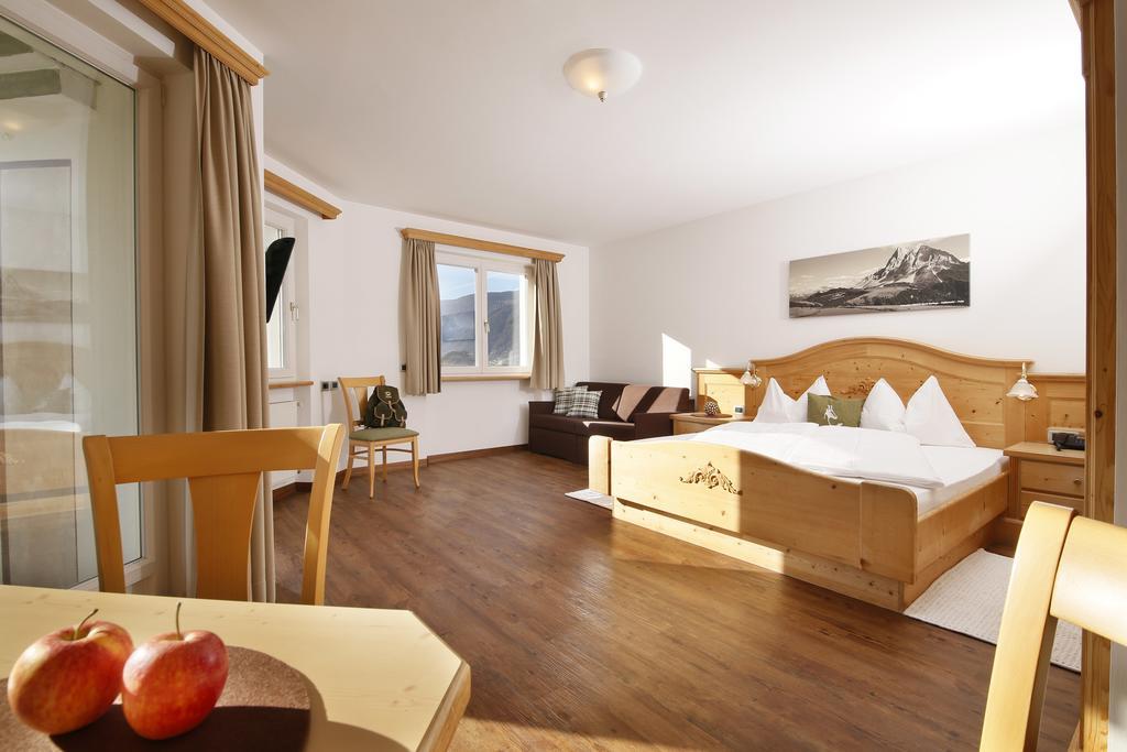 Hotel Hubertusstube Laion Exterior photo